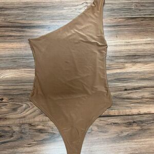 Missguided size 2 body